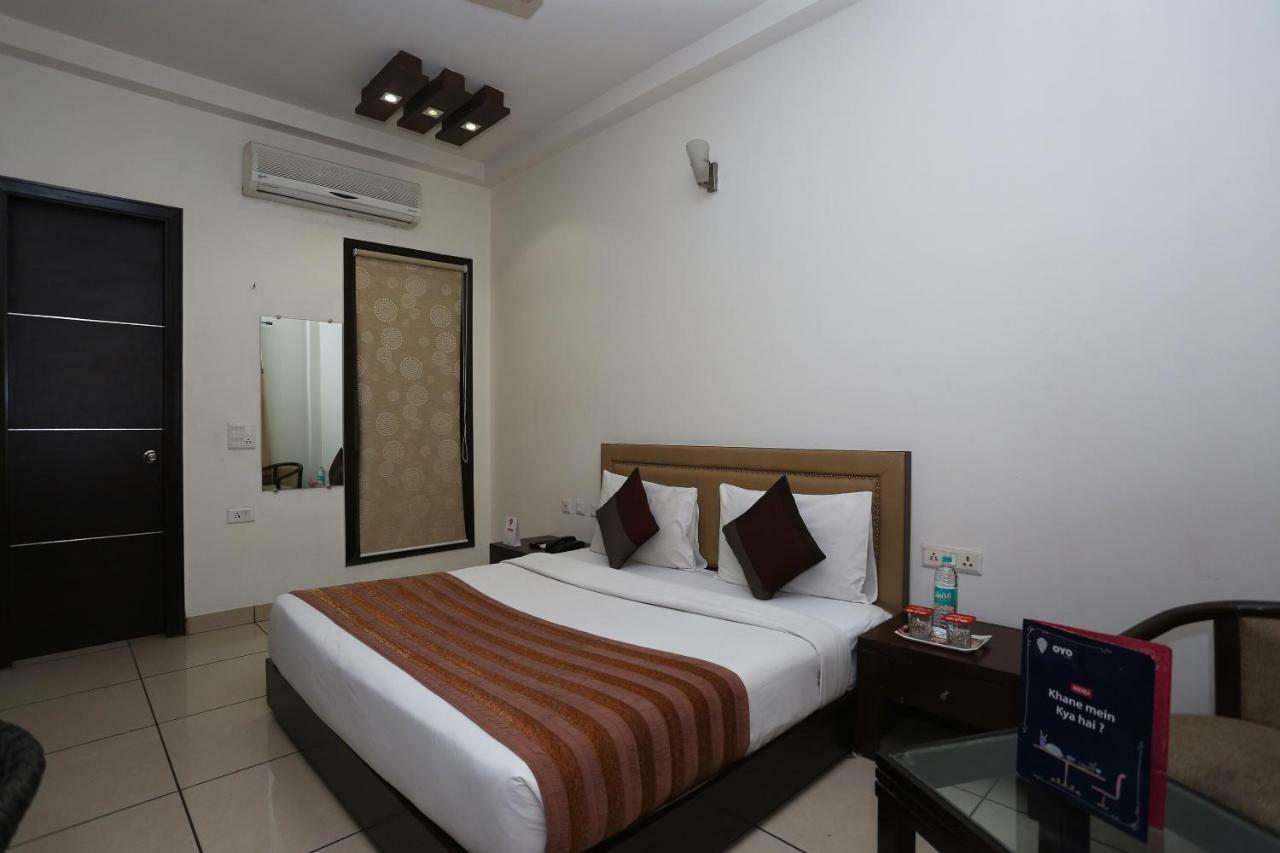 Capital O 1391 Hotel Pushpa Vilas Ghaziabad Bagian luar foto