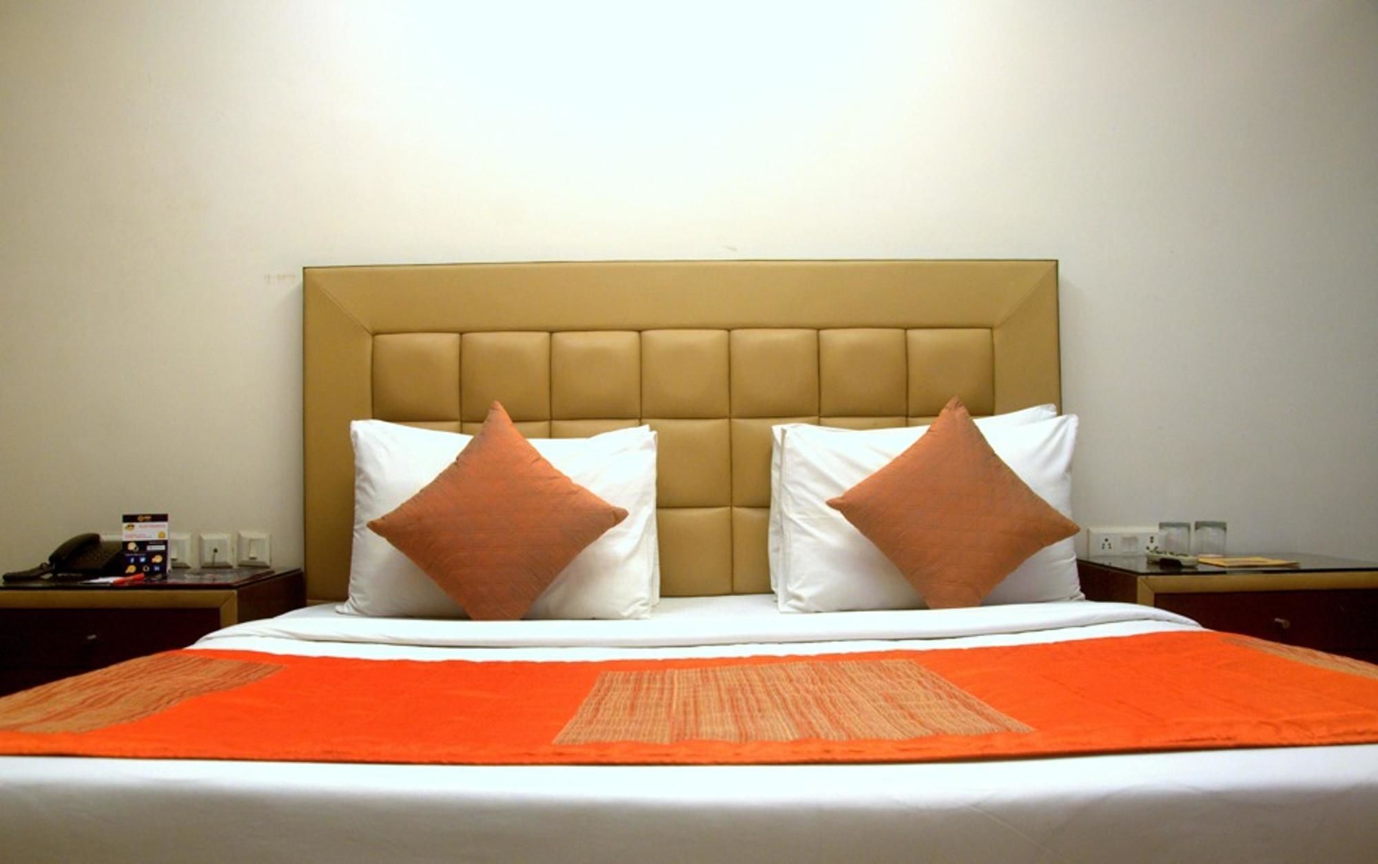 Capital O 1391 Hotel Pushpa Vilas Ghaziabad Bagian luar foto